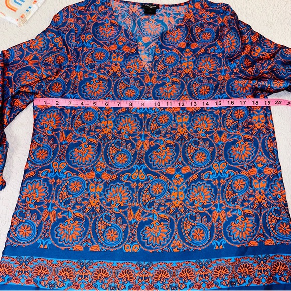 Ann Taylor silky printed top - Picture 8 of 11